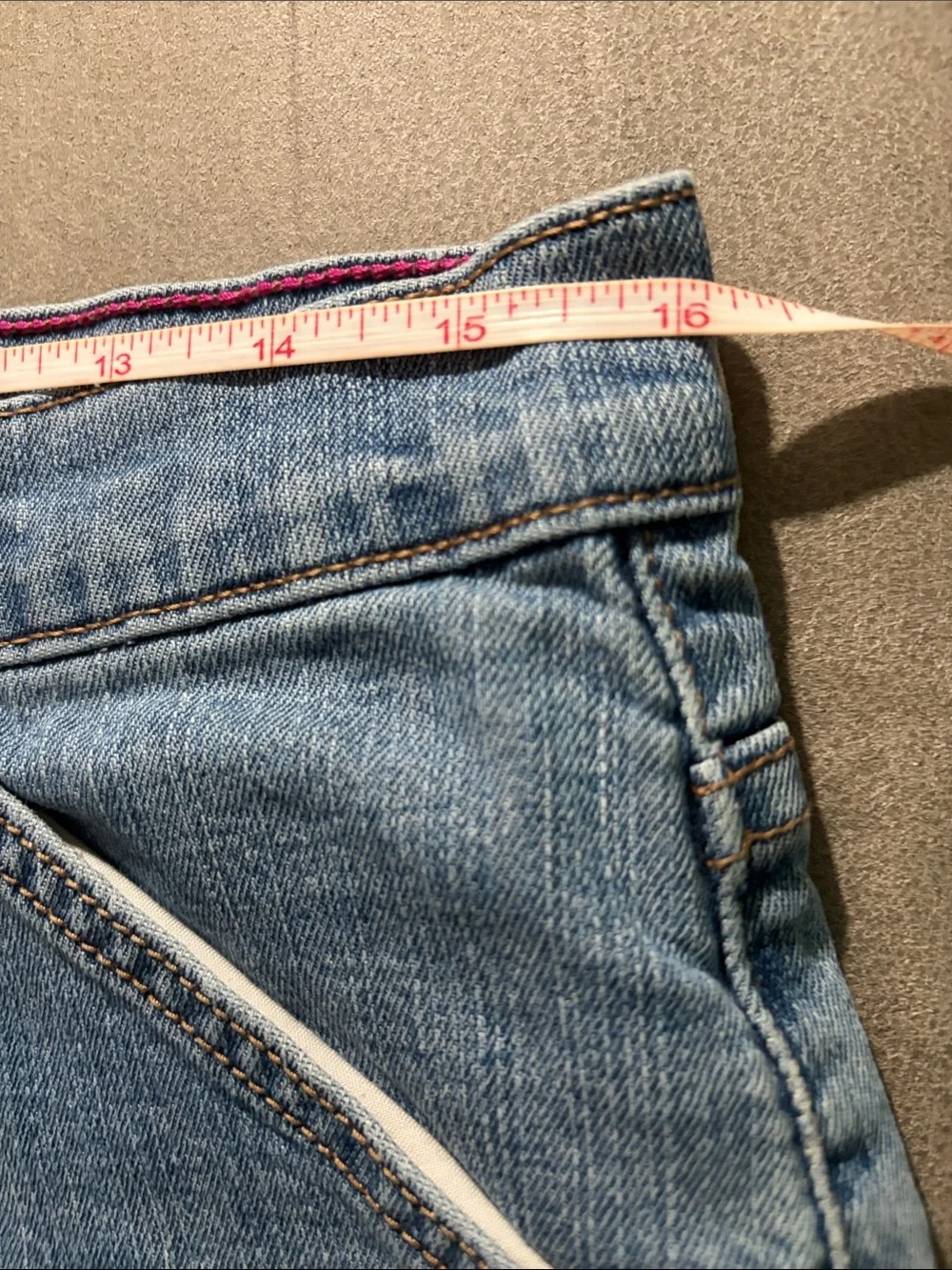 Vintage Y2K LEVIS 515 Light Blue Denim Jean Shorts holes used Sz 10